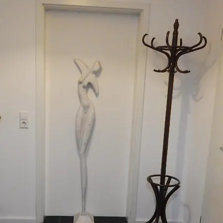 Free - Obere Waessere 로이틀링겐